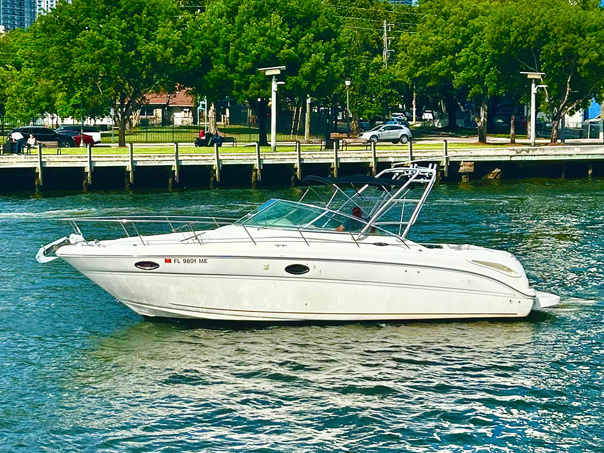 Sea Ray Amberjack 30ft - Boat Rental Miami