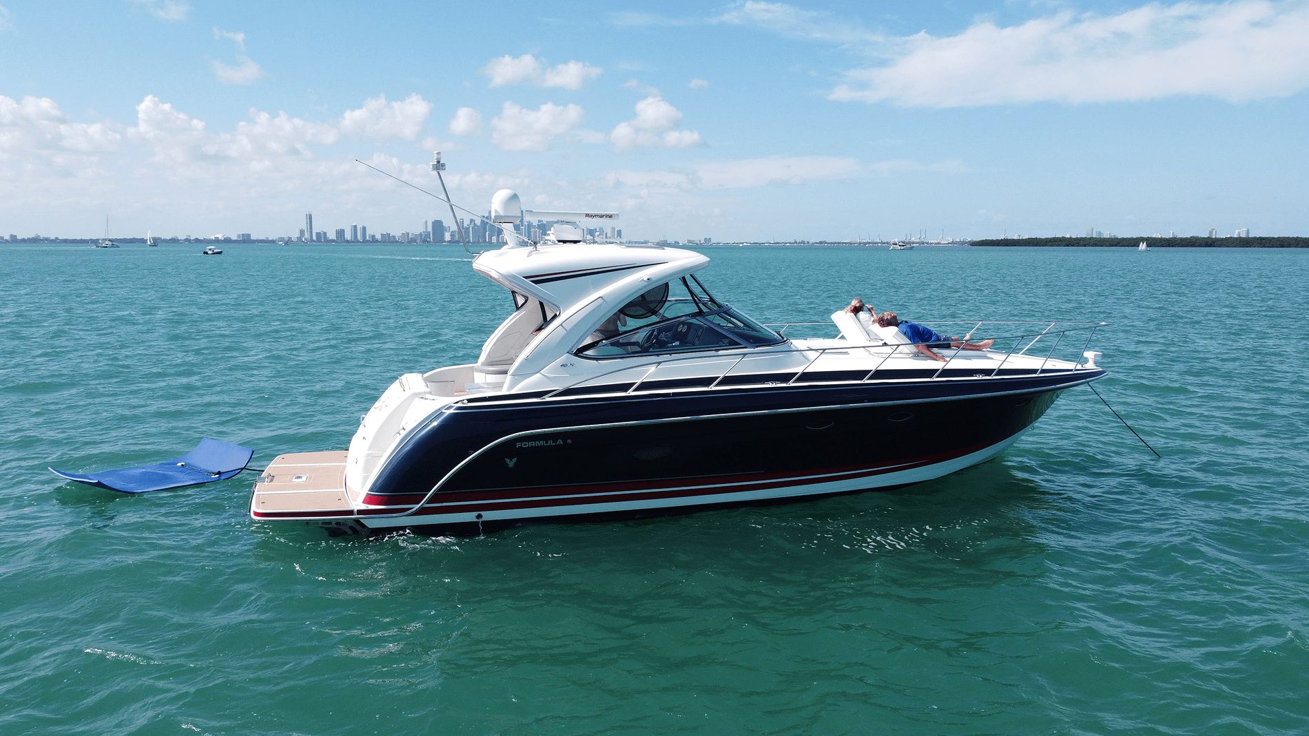 Formula 45ft - Boat Rental Miami