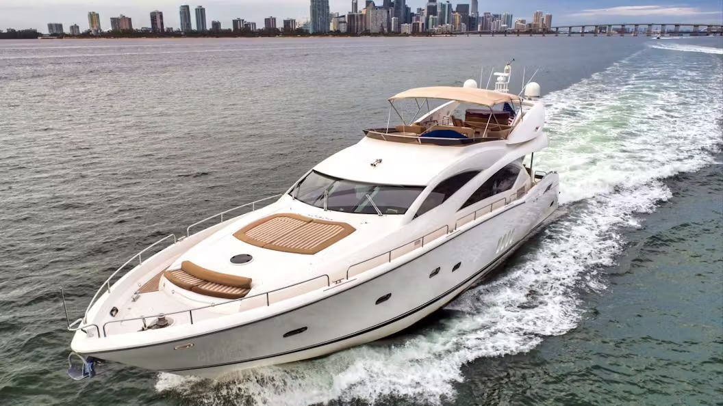 Sunseeker 90ft "Acqua" - Boat Rental Miami