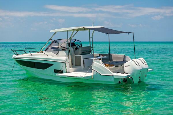 Beneateau 30ft 2025 - Boat Rental Miami