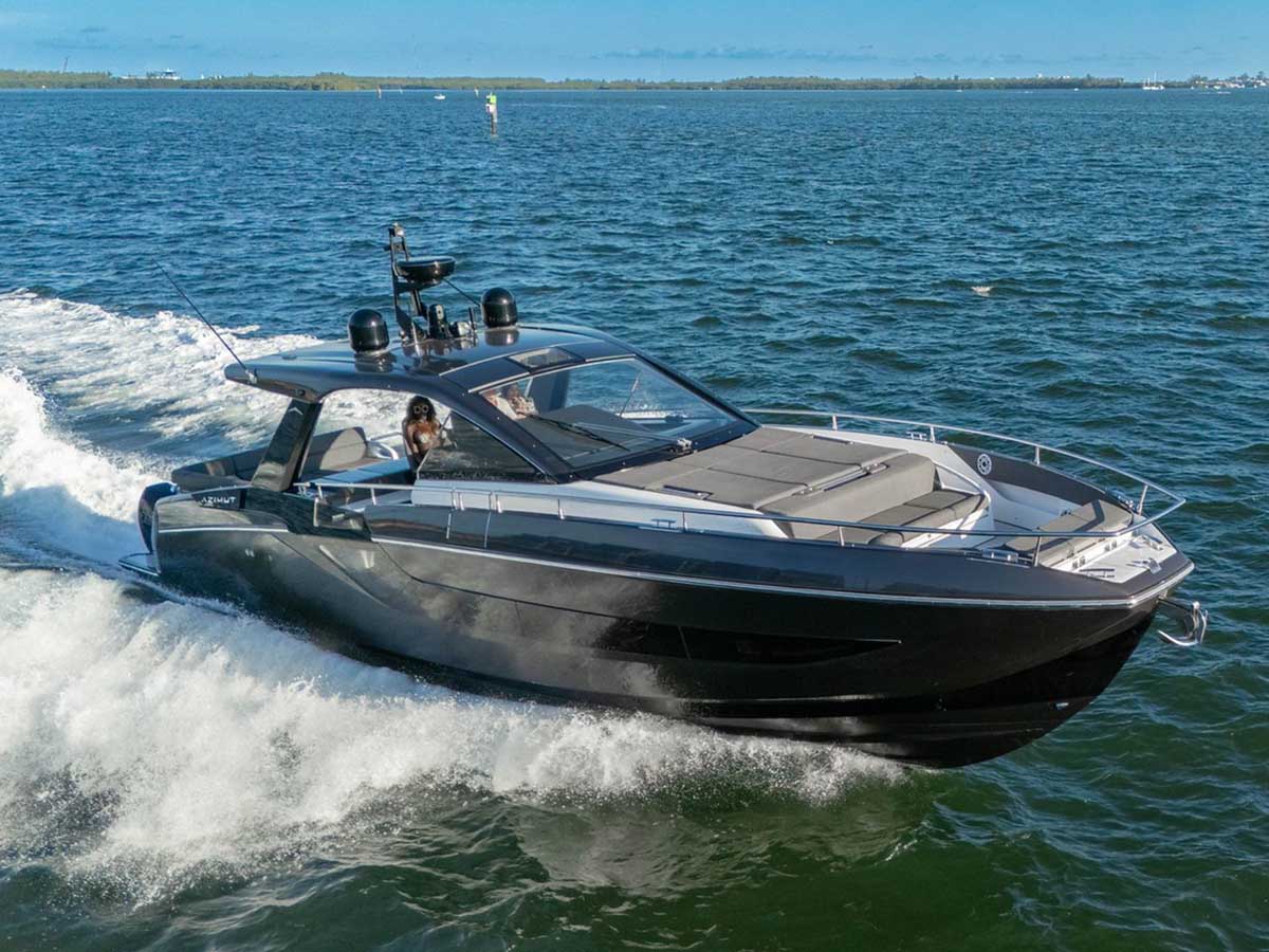 Azimut Verve 47ft - Boat Rental Miami