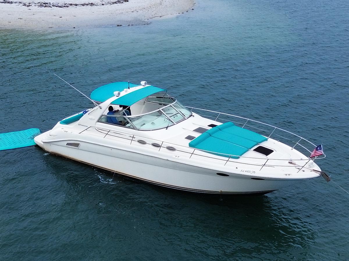 Sea Ray Sundancer 40ft "My Shel" - Boat Rental Miami